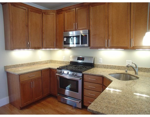 3 bed, 2 bath apartment for rent at 1422 Columbia Rd Unit 1, South Boston — photo 8 of 9