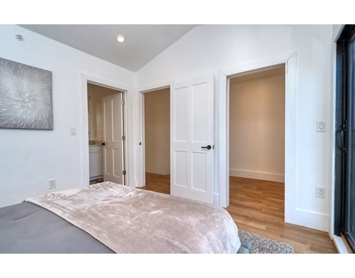 2 bed, 2.5 bath apartment for rent at 4 Everett Pl Unit 2, East Boston — photo 8 of 10