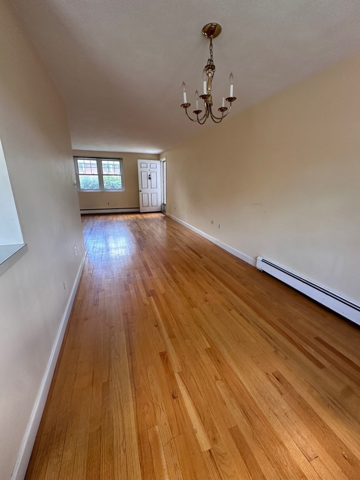 2 bed, 1 bath apartment for rent at 123 Emerson Gardens Rd Unit 123, Lexington — photo 9 of 16
