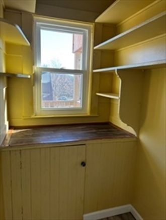 3 bed, 1 bath apartment for rent at 3952 Washington St Unit 3, Roslindale — photo 4 of 11