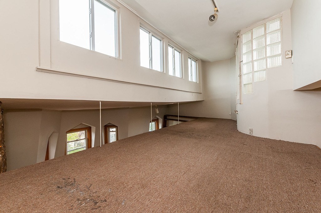 1 bed, 1 bath apartment for rent at 11 Savin Hill Ave Unit 3, Dorchester — photo 10 of 11