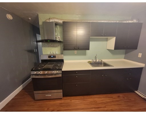 4 bed, 1 bath apartment for rent at 22 Holmes St Unit 2, Malden — photo 8 of 17