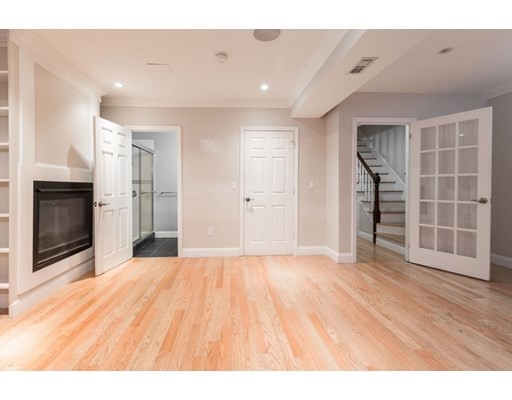 3 bed, 3 bath apartment for rent at 35 Fairfield St Unit 1, Back Bay — photo 8 of 20