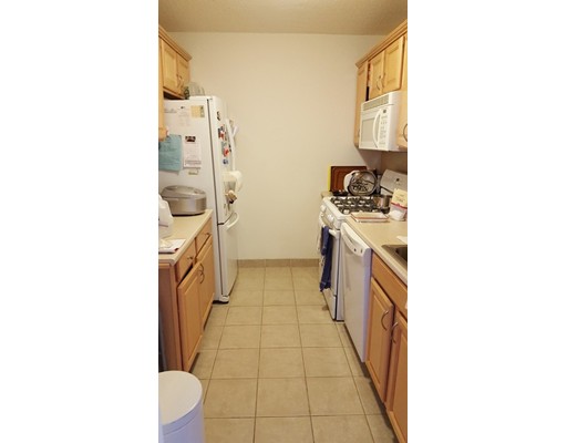 1 bed, 1 bath apartment for rent at 33 Pond Ave Unit 1022, Brookline Village — photo 5 of 5