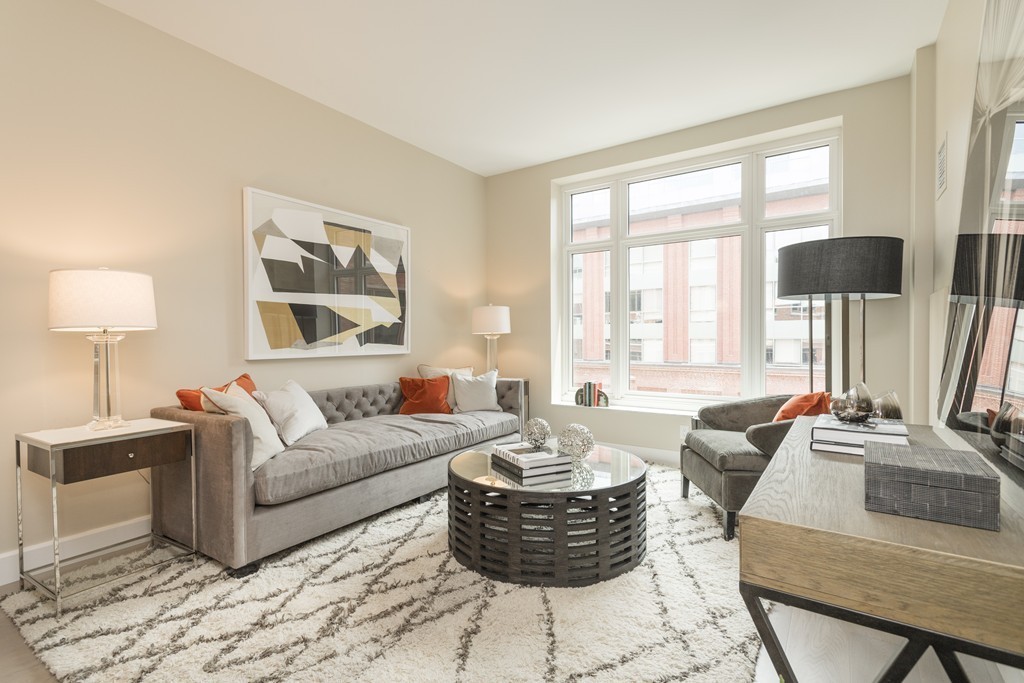 1 bed, 1 bath apartment for rent at 100 Lovejoy Wharf Unit 10P, North End — photo 1 of 7