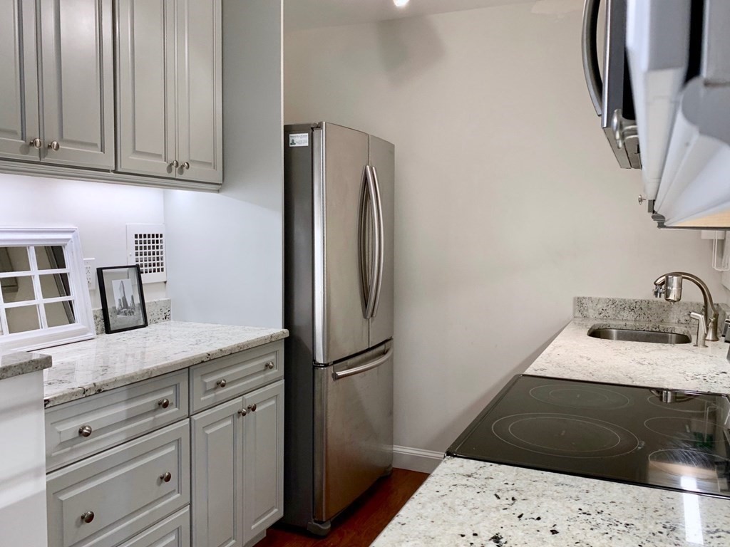 1 bed, 1 bath apartment for rent at 111 Perkins St Unit 249, Jamaica Plain — photo 7 of 31