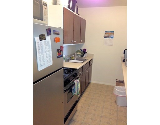 Studio bed, 1 bath apartment for rent at 9 Hawthorne Pl Unit 7G, West End — photo 2 of 2