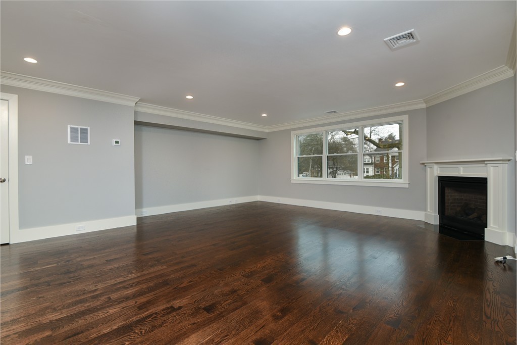 3 bed, 3.5 bath apartment for rent at 1521 Beacon St Unit 1, Waban — photo 8 of 16