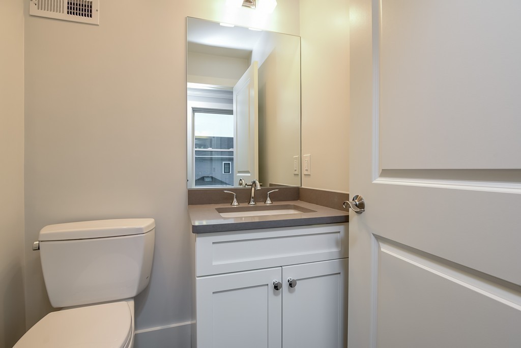 3 bed, 3.5 bath apartment for rent at 1521 Beacon St Unit 1, Waban — photo 12 of 16