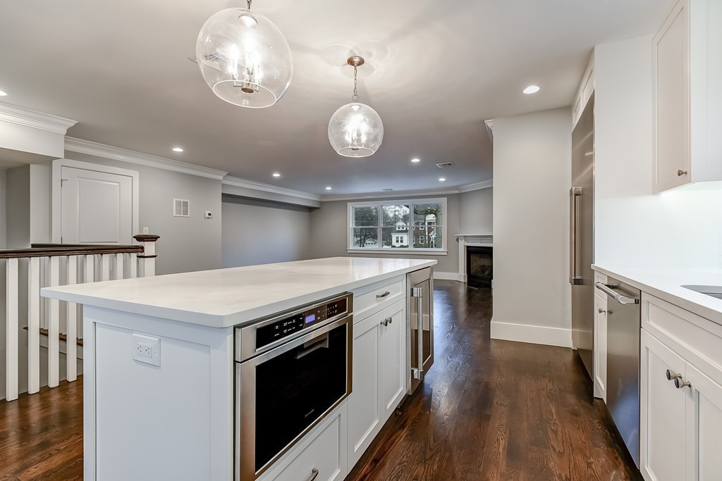 3 bed, 3.5 bath apartment for rent at 1521 Beacon St Unit 1, Waban — photo 10 of 16