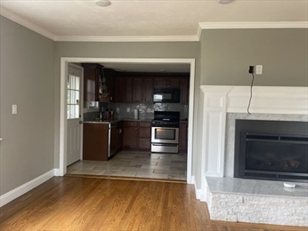 3 bed, 1.5 bath apartment for rent at 32 Border St Unit 1, Dedham — photo 2 of 8
