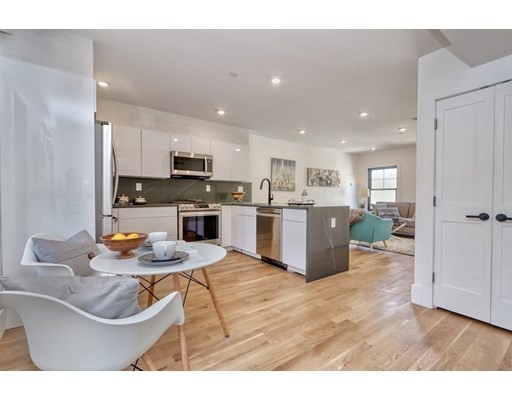 2 bed, 2.5 bath apartment for rent at 4 Everett Pl Unit 2, East Boston — photo 10 of 10