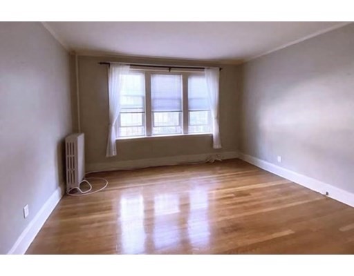 2 bed, 1 bath apartment for rent at 15 Colliston Rd Unit 5, Boston — photo 6 of 10