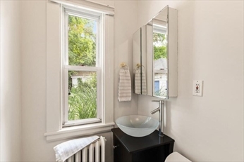 4 bed, 1.5 bath apartment for rent at 211 Centre St Unit 0, Milton — photo 9 of 13