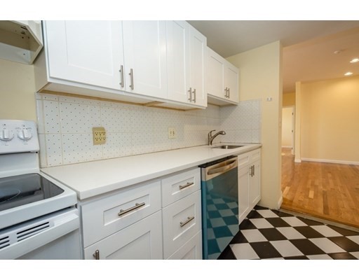 2 bed, 1 bath apartment for rent at 21 Linden St Unit 312, Wollaston — photo 15 of 31