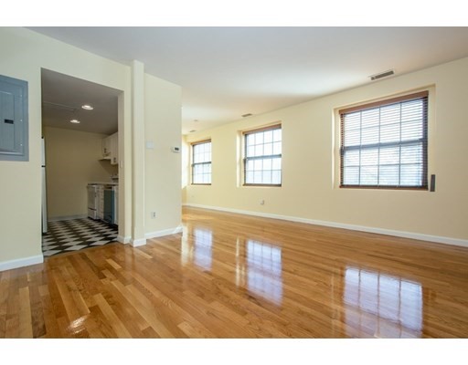 2 bed, 1 bath apartment for rent at 21 Linden St Unit 312, Wollaston — photo 19 of 31