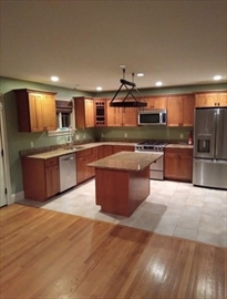 3 bed, 2.5 bath apartment for rent at 39 Danforth St Unit 2, Jamaica Plain — photo 2 of 10