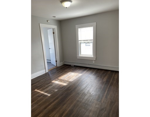 4 bed, 1 bath apartment for rent at 128 Arnold St Unit 2, Quincy — photo 3 of 8