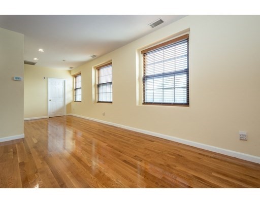 2 bed, 1 bath apartment for rent at 21 Linden St Unit 312, Wollaston — photo 22 of 31