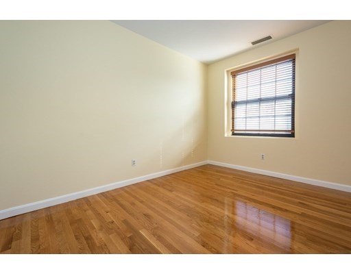 2 bed, 1 bath apartment for rent at 21 Linden St Unit 312, Wollaston — photo 30 of 31