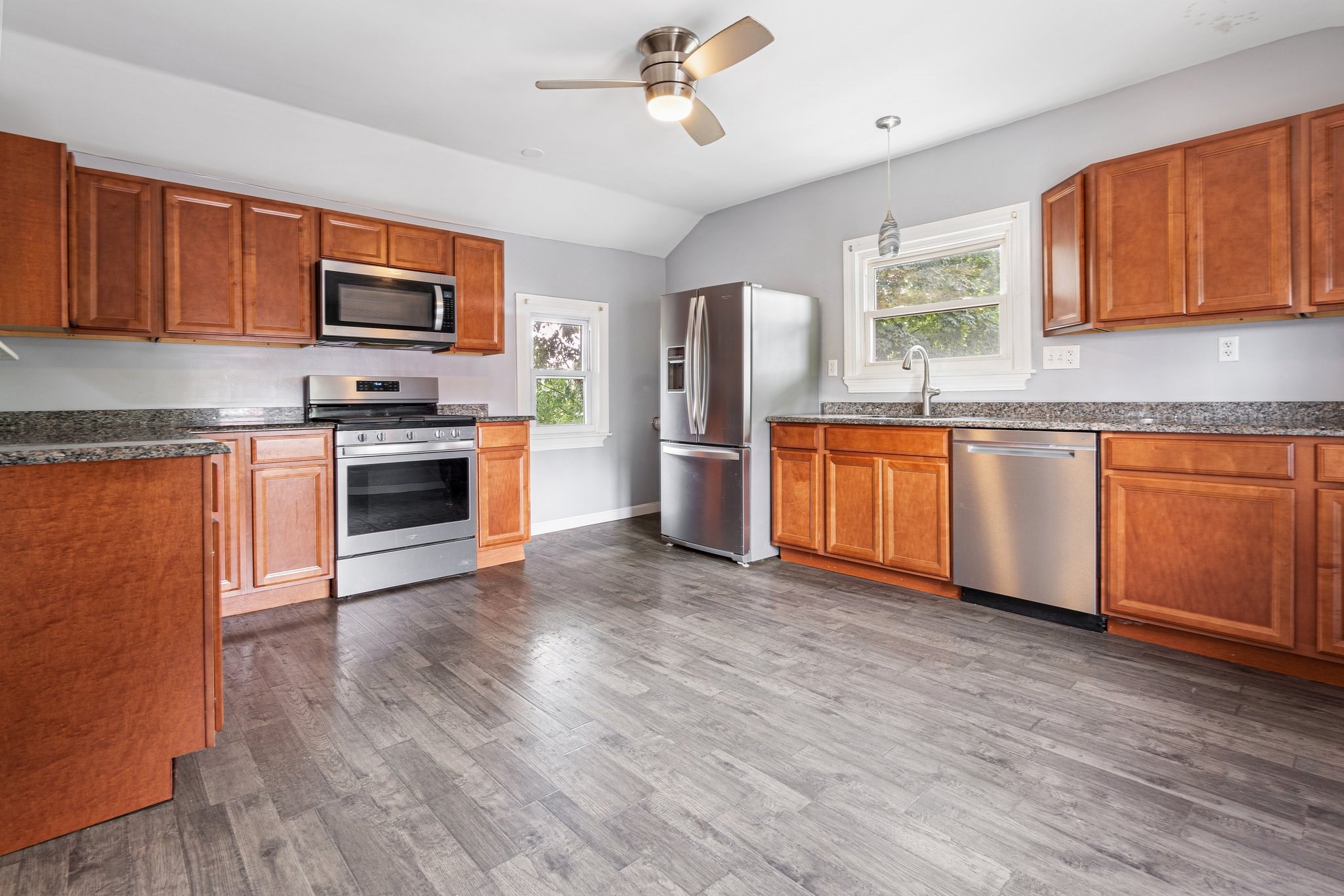 4 bed, 2 bath apartment for rent at 49 Prospect St Unit 2, Banks Square — photo 1 of 12