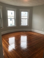 5 bed, 1 bath apartment for rent at 23 Thornley Unit 2, Dorchester — photo 1 of 3
