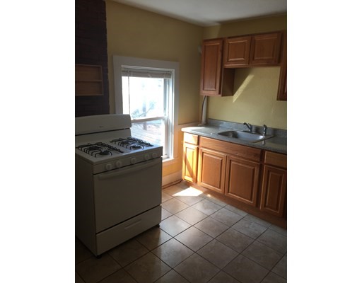 1 bed, 1 bath apartment for rent at 52 Harvest St Unit 3, Dorchester — photo 13 of 18