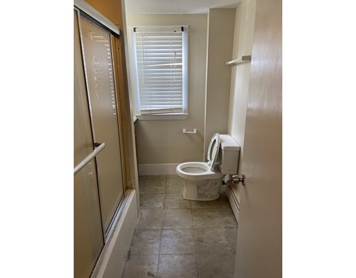 4 bed, 1 bath apartment for rent at 128 Arnold St Unit 2, Quincy — photo 8 of 8