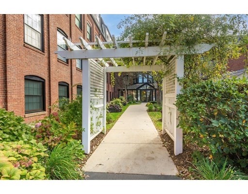 2 bed, 1 bath apartment for rent at 21 Linden St Unit 312, Wollaston — photo 1 of 31