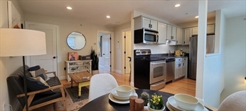 1 bed, 1 bath apartment for rent at 2 Hawthorne Blvd Unit 5, Salem — photo 9 of 13