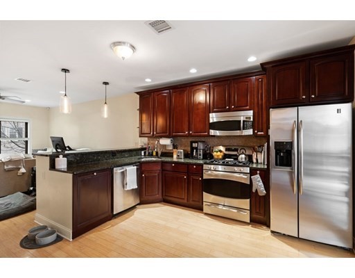 2 bed, 1.5 bath apartment for rent at 156 O St Unit 2, South Boston — photo 32 of 37