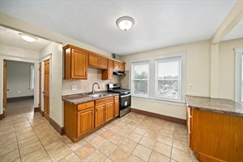 2 bed, 1 bath apartment for rent at 742 River St Unit 5, Hyde Park — photo 3 of 14