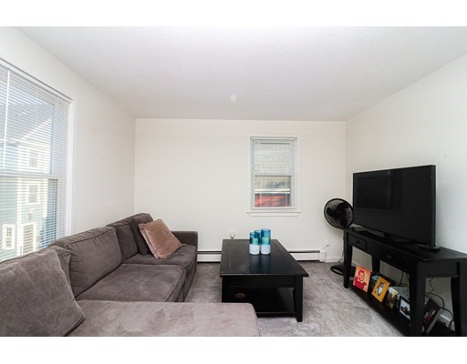1 bed, 1 bath apartment for rent at 44 Vale St Unit 2, Roxbury — photo 5 of 8