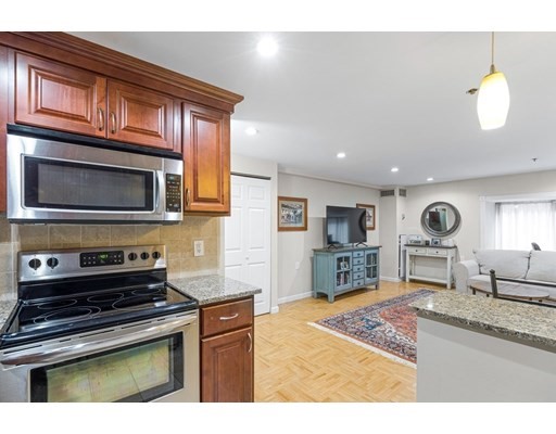 1 bed, 1 bath apartment for rent at 357 Commercial St Unit 9, Waterfront — photo 19 of 19