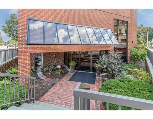 3 bed, 2 bath apartment for rent at 1600 Massachusetts Ave Unit 301, Harvard Square — photo 2 of 2