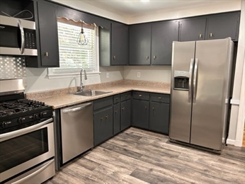 2 bed, 1.5 bath apartment for rent at 35 Leonard St Unit 0, Dedham — photo 2 of 21