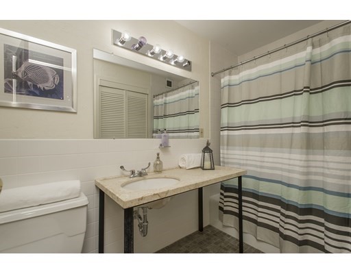 1 bed, 2 bath apartment for rent at 28 Atlantic Ave Unit 319, Waterfront — photo 11 of 11