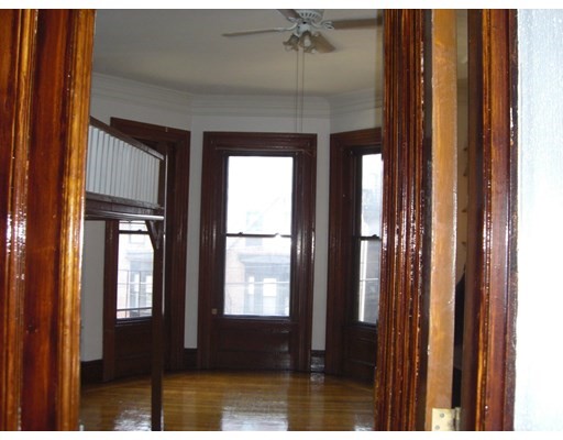 1 bed, 1 bath apartment for rent at 395 Beacon St Unit 7, Back Bay — photo 12 of 14