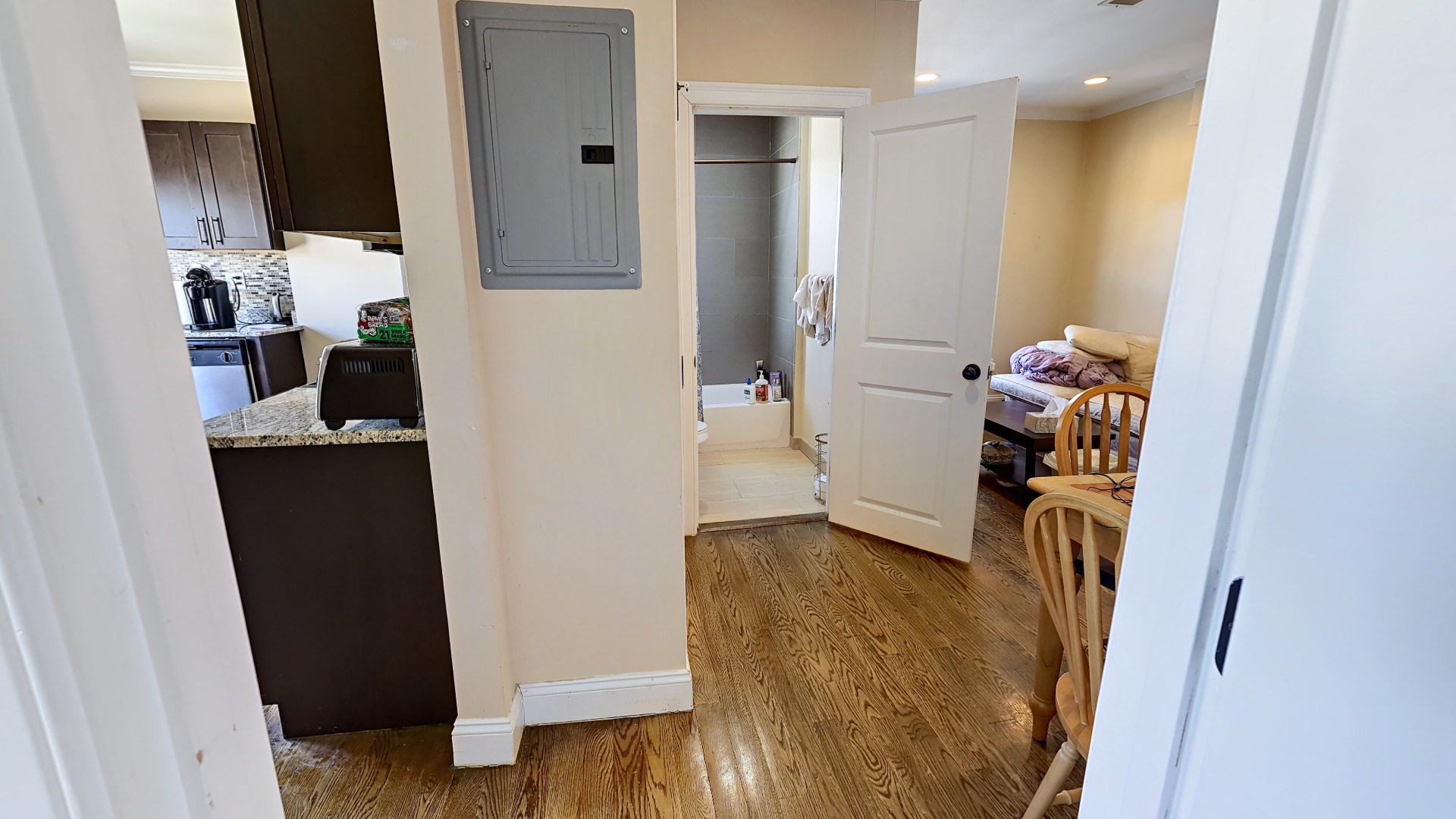 2 bed, 1 bath apartment for rent at 2971 Washington St Unit Unit 3, Roxbury — photo 4 of 12