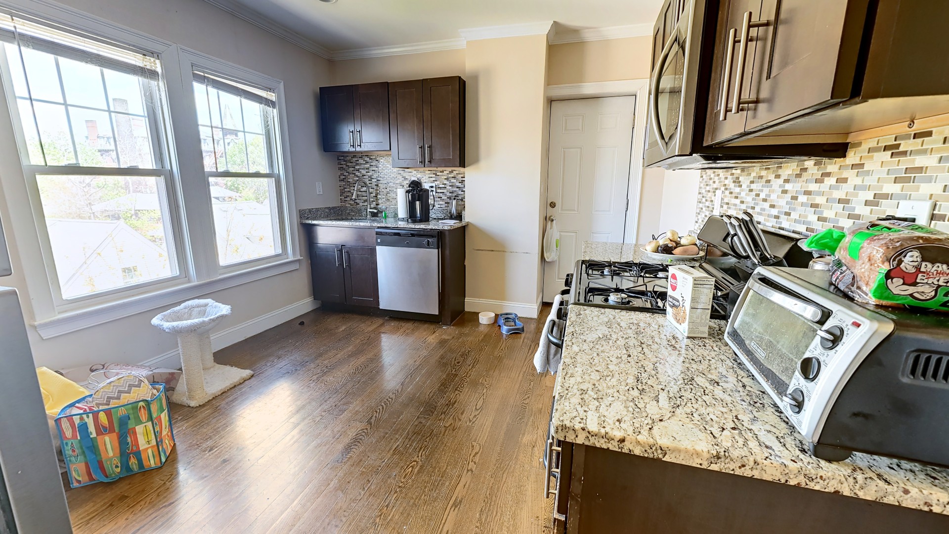 2 bed, 1 bath apartment for rent at 2971 Washington St Unit Unit 3, Roxbury — photo 5 of 12