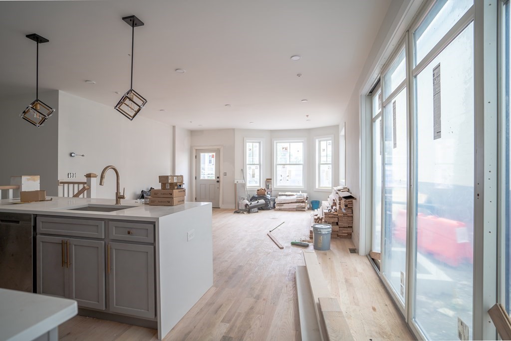 3 bed, 2.5 bath apartment for rent at 17 West Bellflower Unit 1, Dorchester — photo 7 of 7