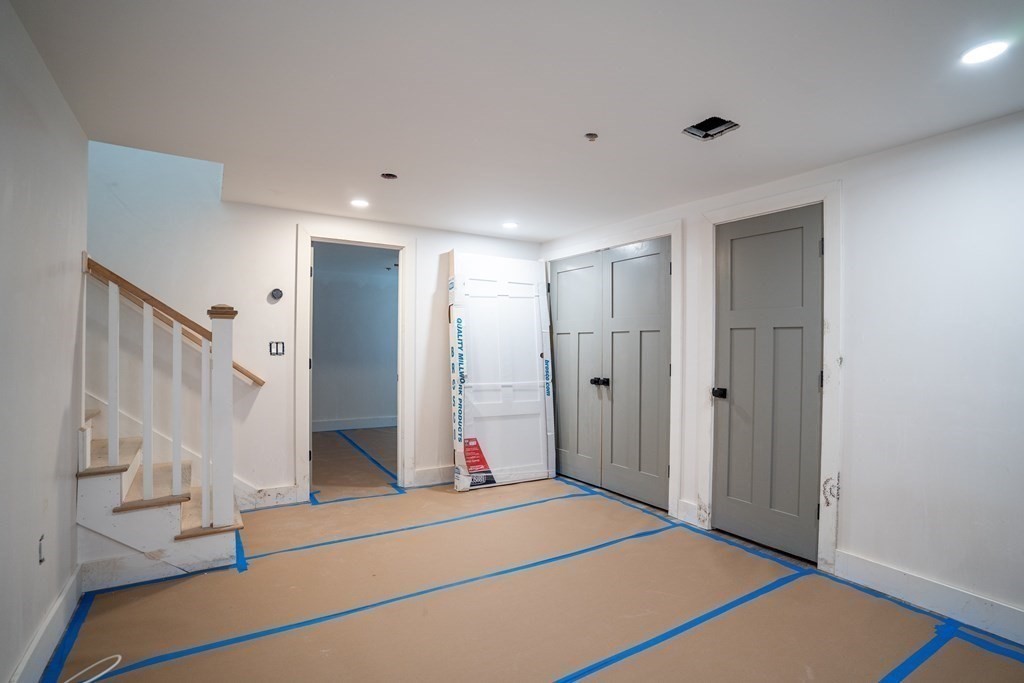 3 bed, 2.5 bath apartment for rent at 17 West Bellflower Unit 1, Dorchester — photo 2 of 7
