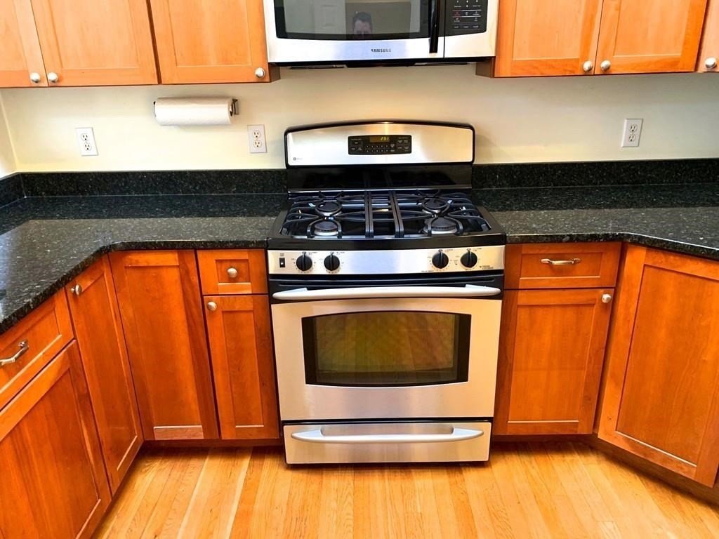 2 bed, 2.5 bath apartment for rent at 42 Prince St Unit 42, Cambridgeport — photo 3 of 14