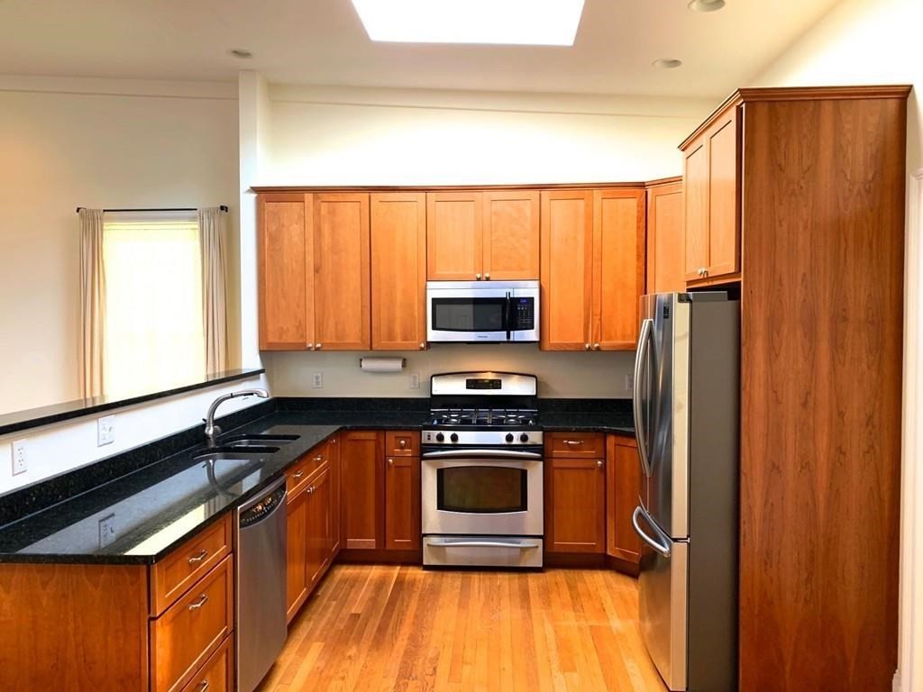 2 bed, 2.5 bath apartment for rent at 42 Prince St Unit 42, Cambridgeport — photo 4 of 14