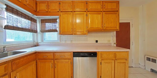 25 Harris Ave, Wellesley