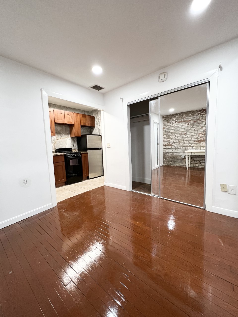 Studio bed, 1 bath apartment for rent at 50 Hereford St Unit 0, Back Bay — photo 3 of 7