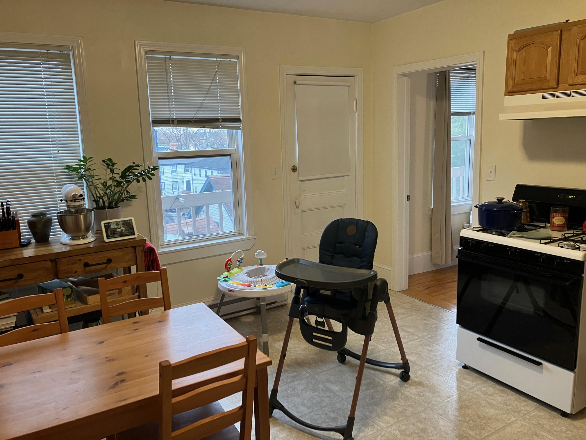2 bed, 1 bath apartment for rent at 40 Linden Ave Unit 3, Spring Hill — photo 3 of 13