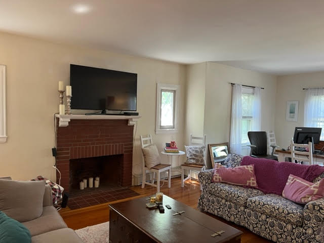 3 bed, 2 bath apartment for rent at 237 Saint Paul St Unit 2, Coolidge Corner — photo 4 of 16