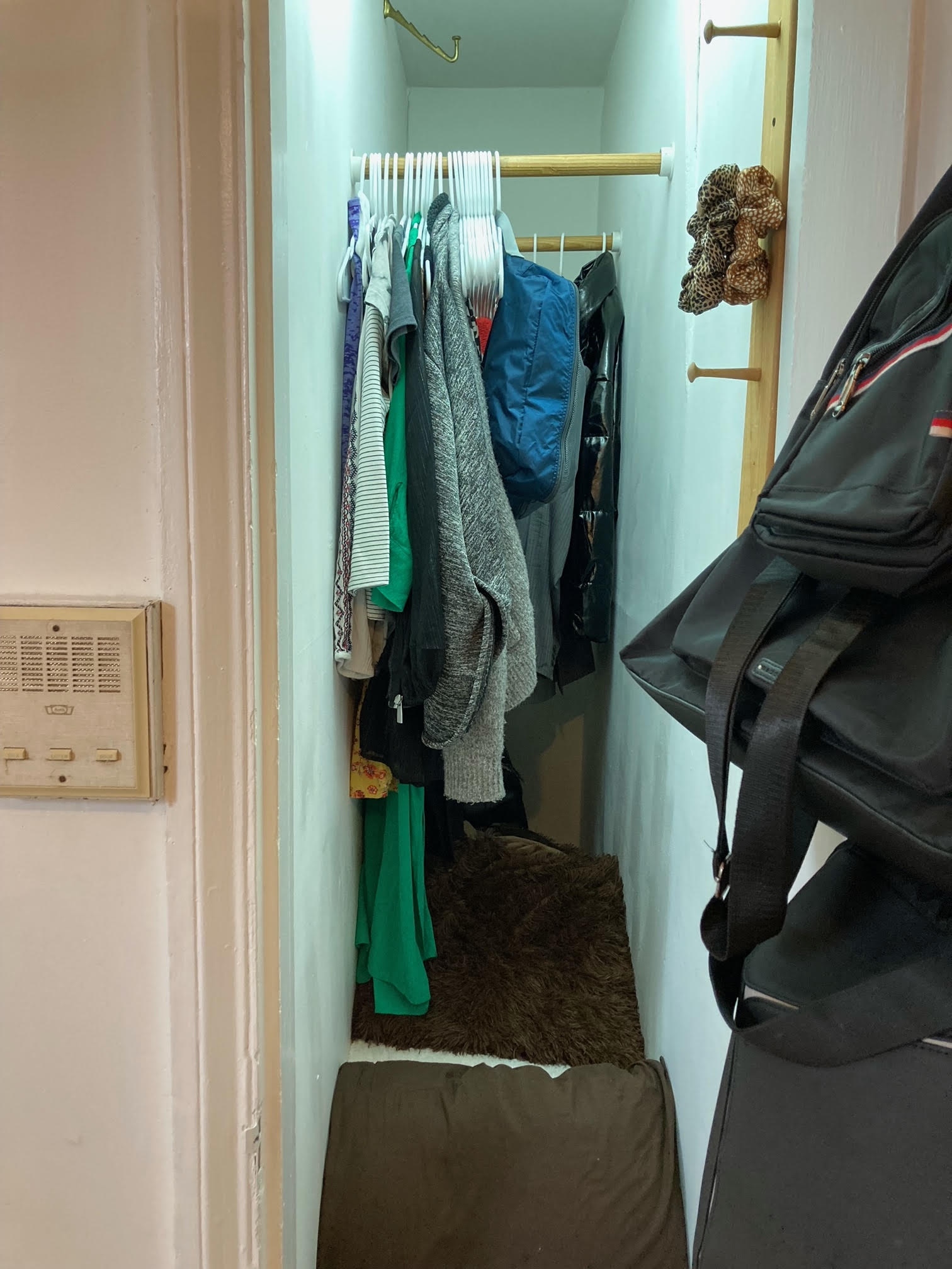 Studio bed, 1 bath apartment for rent at 52 Russell St Unit 5, Beacon Hill — photo 5 of 7