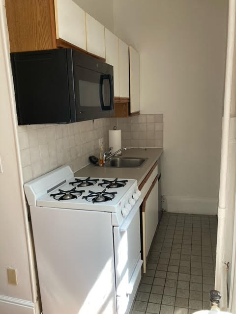 Studio bed, 1 bath apartment for rent at 58 Russell St Unit 3, Beacon Hill — photo 6 of 9
